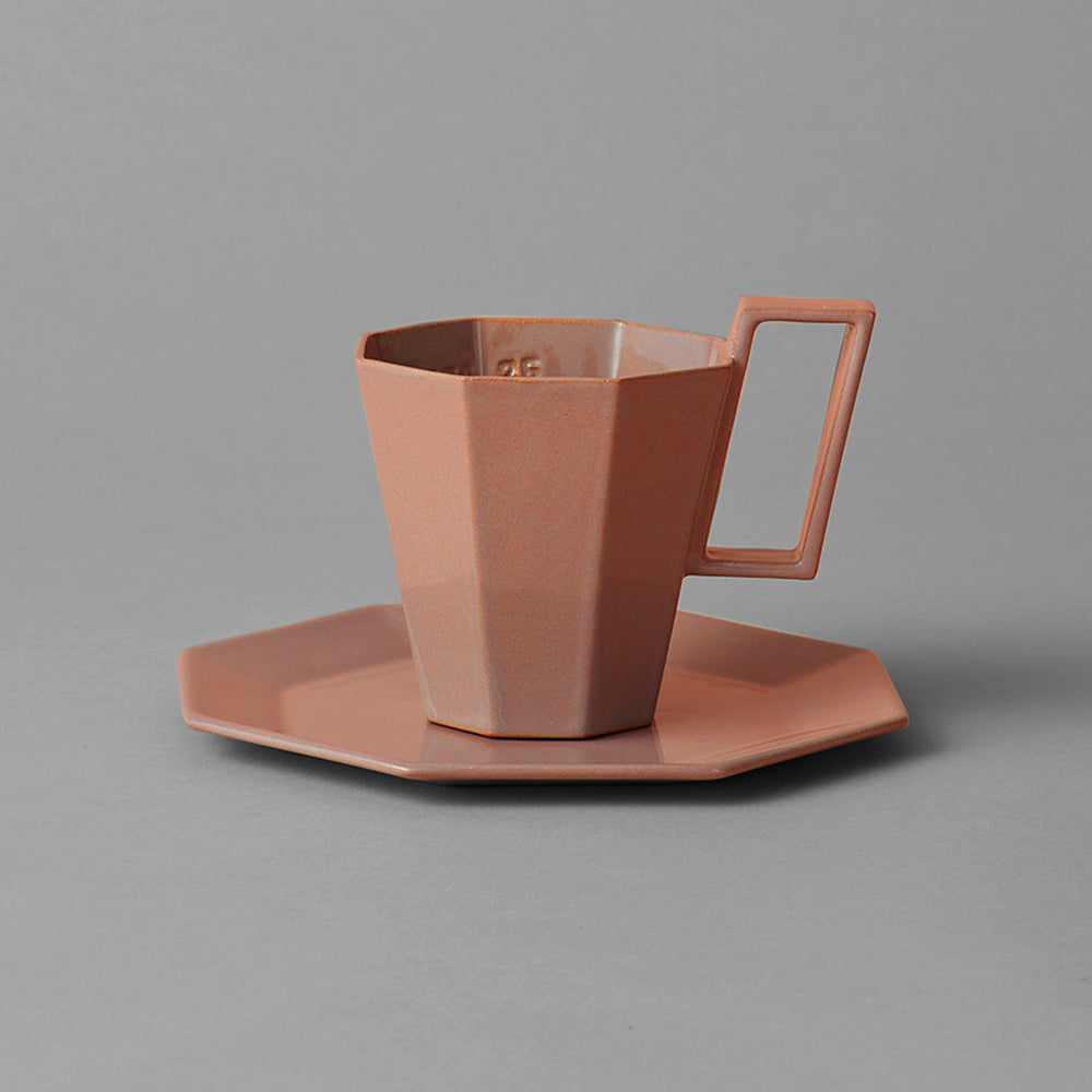 cup_saucer_brown_ad4c53ee-8da0